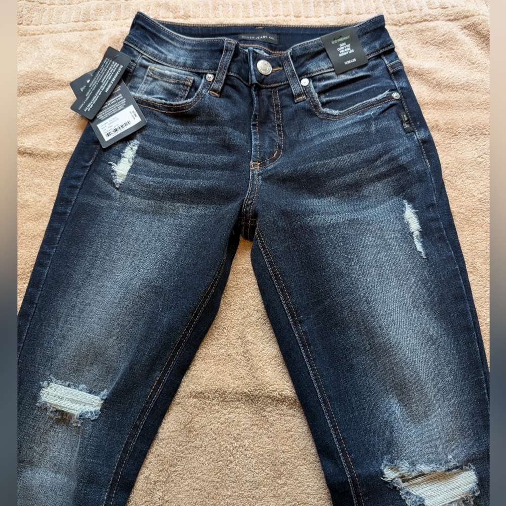 NWT Silver Suki skinny jeans